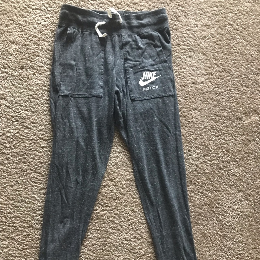 Nike Vintage Midrise Joggers XS